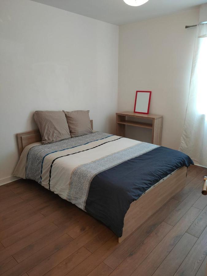 Boissy Gare Rer A Appartement 1 A 3 Chambres Au Choix Luaran gambar