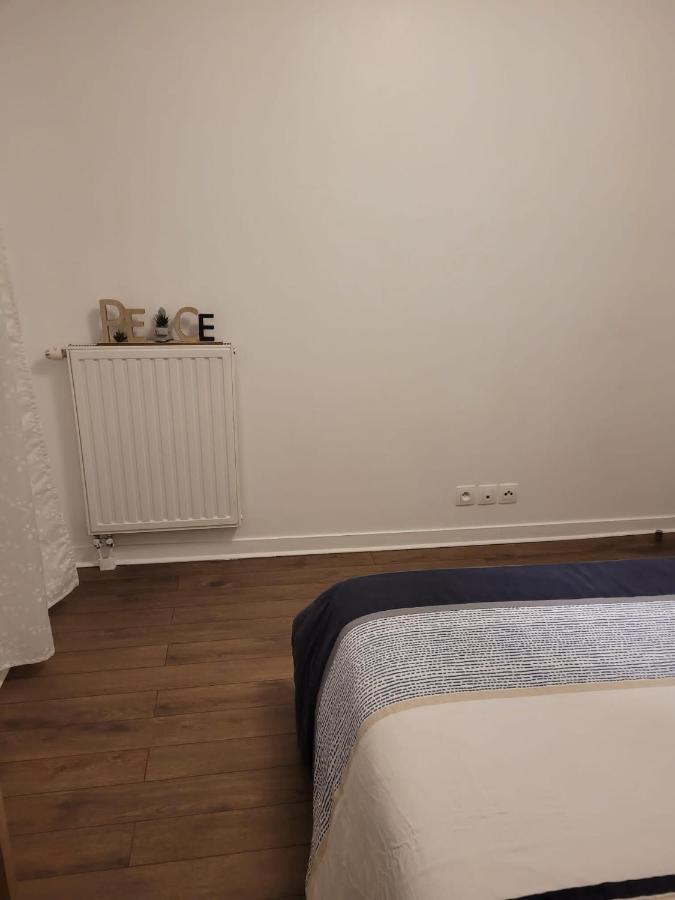 Boissy Gare Rer A Appartement 1 A 3 Chambres Au Choix Luaran gambar