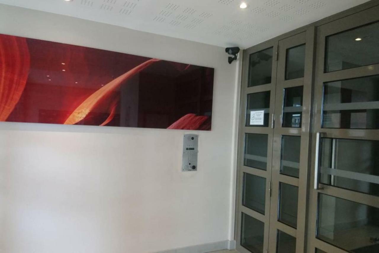 Boissy Gare Rer A Appartement 1 A 3 Chambres Au Choix Luaran gambar